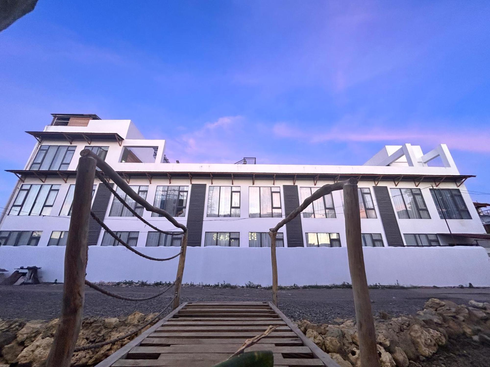 Fun Hotel Панглао Экстерьер фото